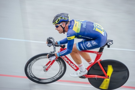 Pszczolarski čtvrtý na MS v bodovačce a ve vedení rankingu UCI