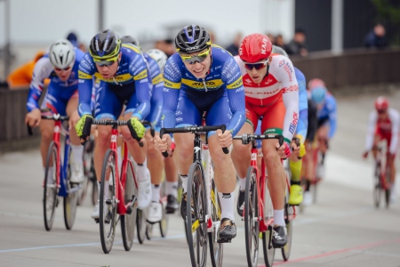 Dráhová esa závodila na prostějovském velodrom